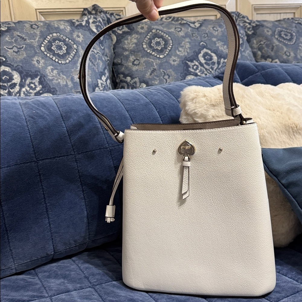 Kate Spade White Leather Shoulder Bag. Kate Spade NWOT